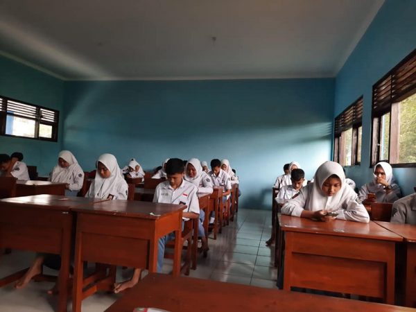 Penilaian Tengah Semester Genap Berbasis Android Based Test