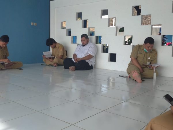 Tadarus & Kultum: Menuntut Ilmu