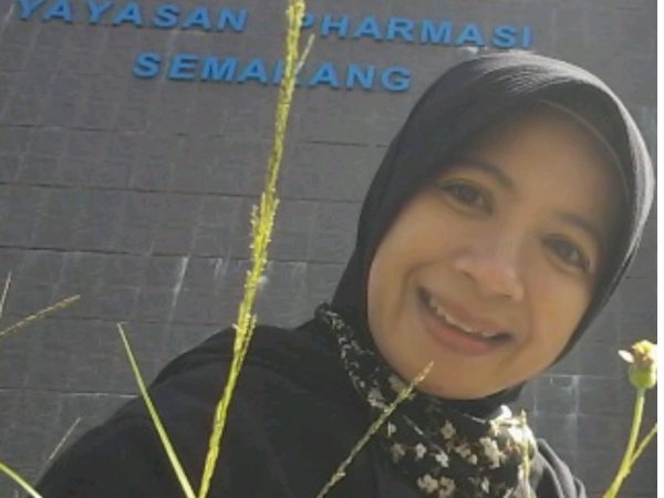 Saya Bangga, Bahagia dan Sukses Dibesarkan Seorang Ibu yang Pintar Menjahit