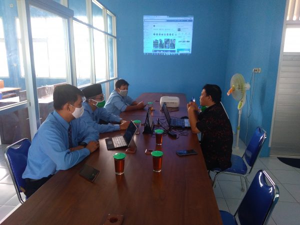 Studi Tiru PJJ SMK Assalaam Sukoharjo Di SMKN 1 Tuntang