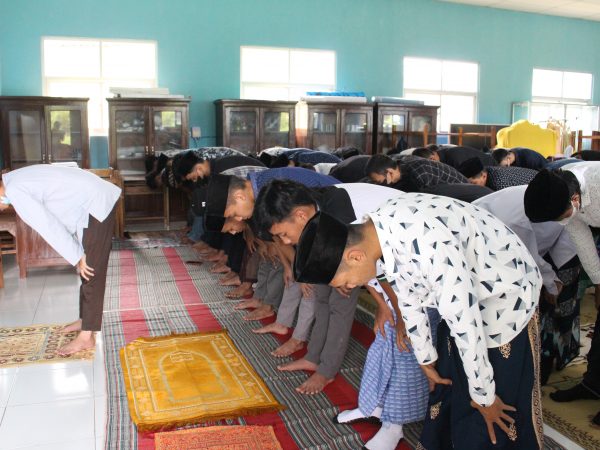 Pesantren Kilat SMKN Satu Atap Tuntang Hari Kedua