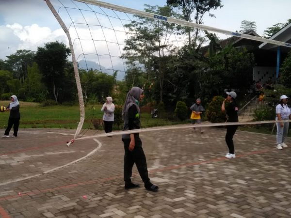 OSIS SMKN Satu Atap Tuntang Gelar Lomba 17 Agustus