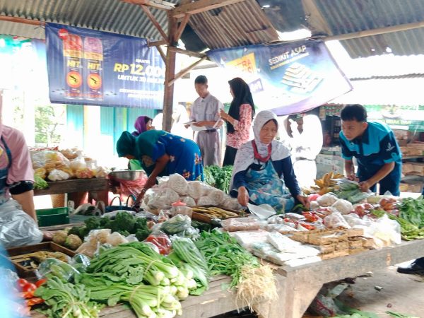 Riset Pertumbuhan Ekonomi di Pasar Candi, Kecamatan Tuntang