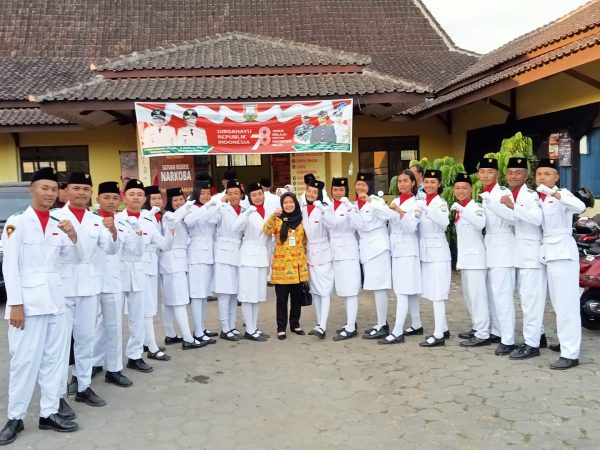 Paskibraka SMKN 1 TUNTANG untuk Indonesia