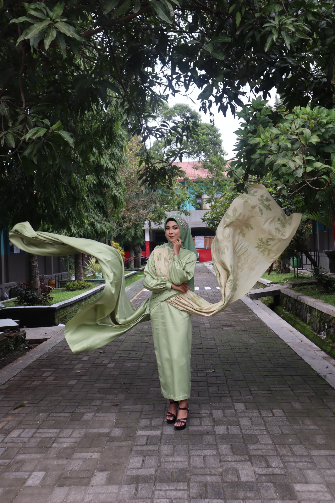 Kuatkan Nilai Lokal Melalui Batik Ecoprint Dalam Trend Fashion 2026 SMKN 1 Tuntang Kuatkan Nilai Lokal Melalui Batik Ecoprint Dalam Trend Fashion 2026 SMKN 1 Tuntang