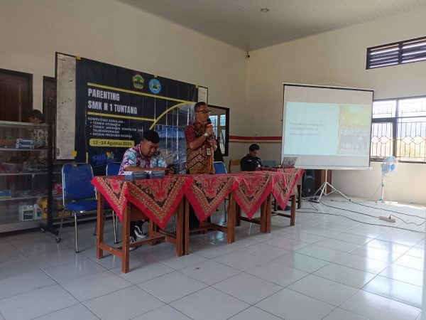 Lomba dan Parenting SMKN 1 Tuntang